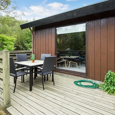 Three-bedroom Holiday In * Hals