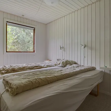 Three-bedroom Holiday In * Hals